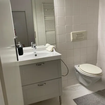 Vilapark 14 罗加斯卡斯拉提纳